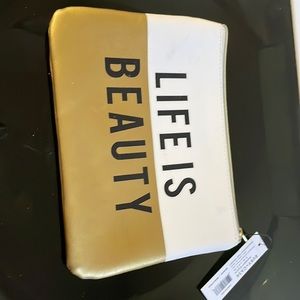 Makeup pouch